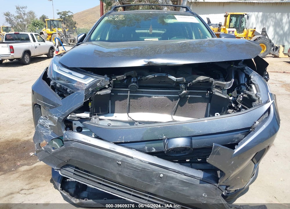 2023 TOYOTA RAV4 XLE VIN: JTMP1RFV0PD099537