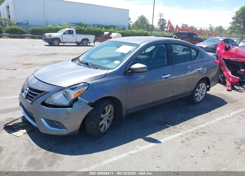 2017 NISSAN VERSA 1.6 SL VIN: 3N1CN7AP3HL857160