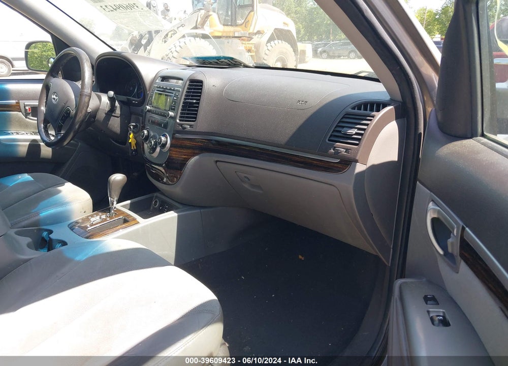 2011 HYUNDAI SANTA FE SE VIN: 5XYZHDAGXBG003603