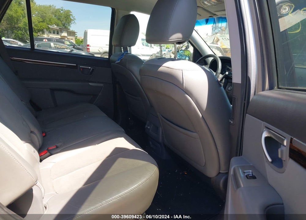 2011 HYUNDAI SANTA FE SE VIN: 5XYZHDAGXBG003603