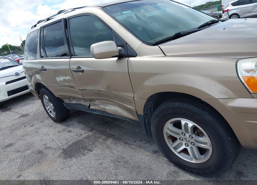 2005 HONDA PILOT EX-L VIN: 5FNYF18505B012746