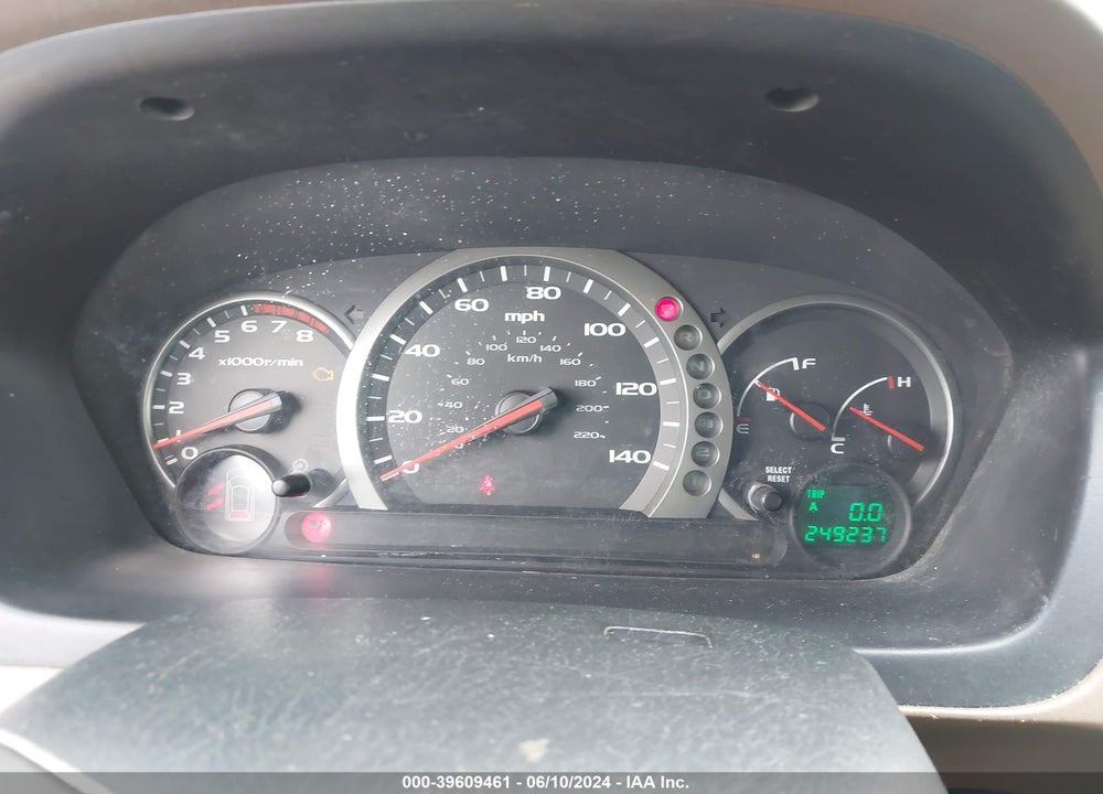 2005 HONDA PILOT EX-L VIN: 5FNYF18505B012746