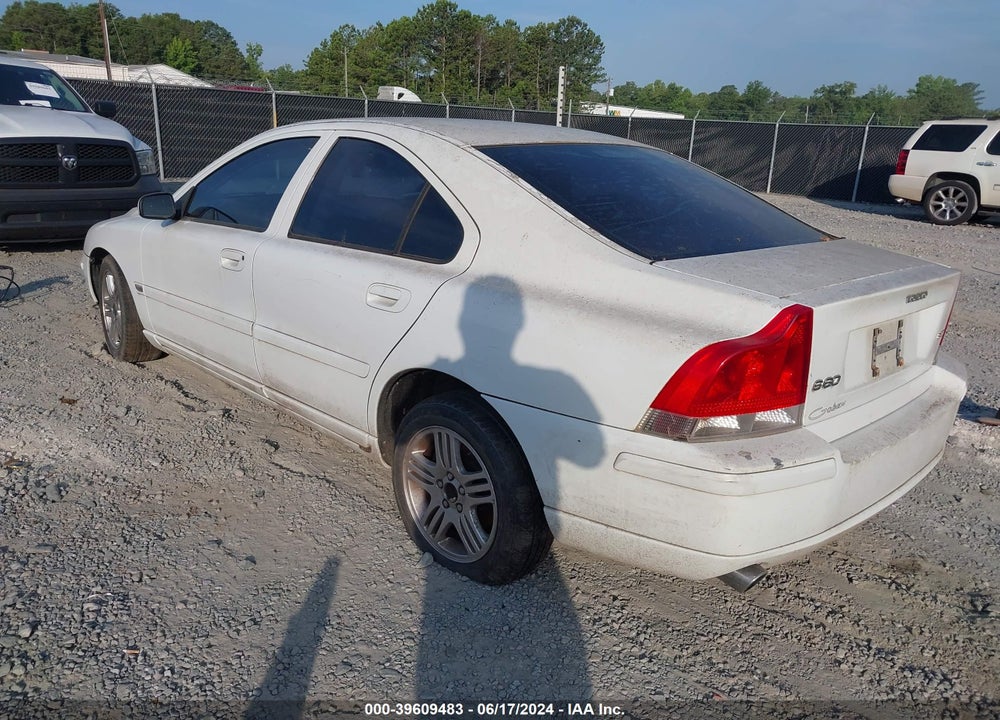 2006 VOLVO S60 2.5T VIN: YV1RS592762547602