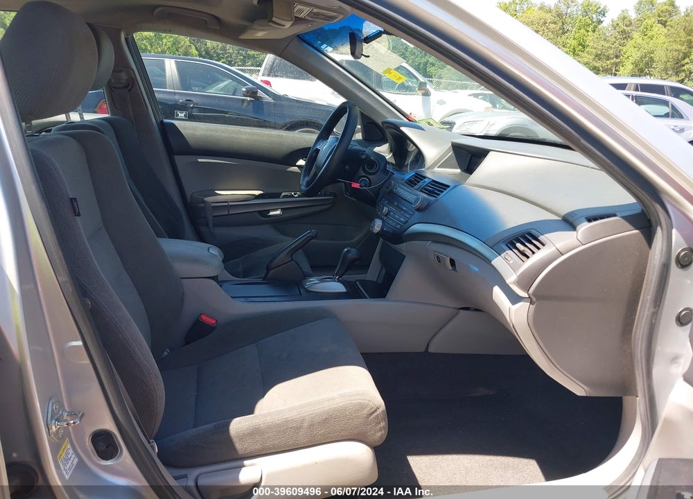 2010 HONDA ACCORD 2.4 EX VIN: 1HGCP2F72AA026072