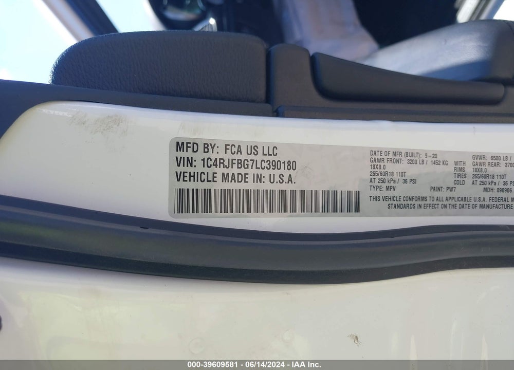 2020 JEEP GRAND CHEROKEE LIMITED 4X4 VIN: 1C4RJFBG7LC390180