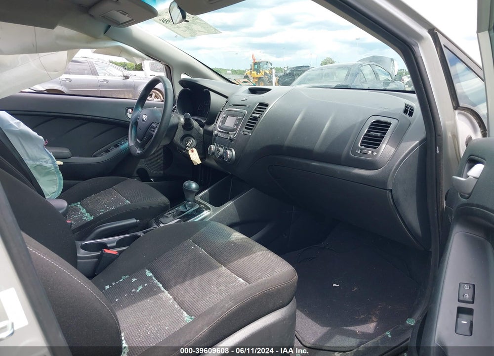 2017 KIA FORTE LX VIN: 3KPFK4A70HE136803