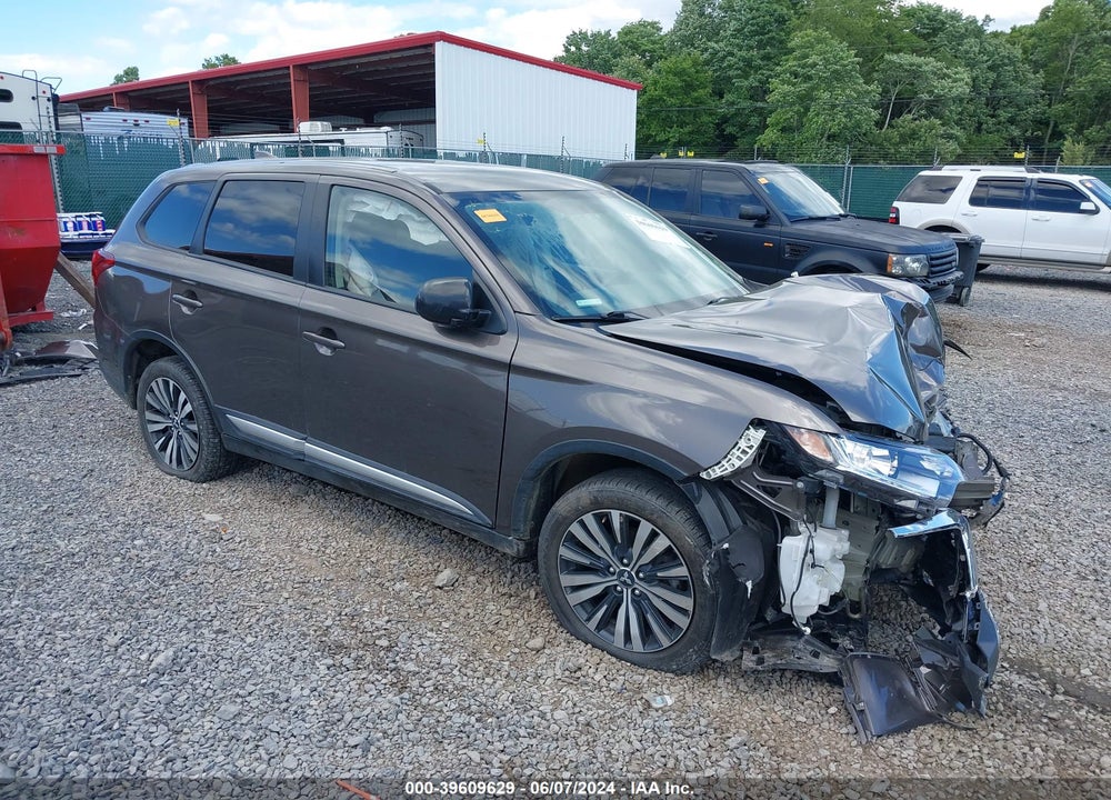 2020 MITSUBISHI OUTLANDER ES 2.4 S-AWC VIN: JA4AZ3A3XLZ015197