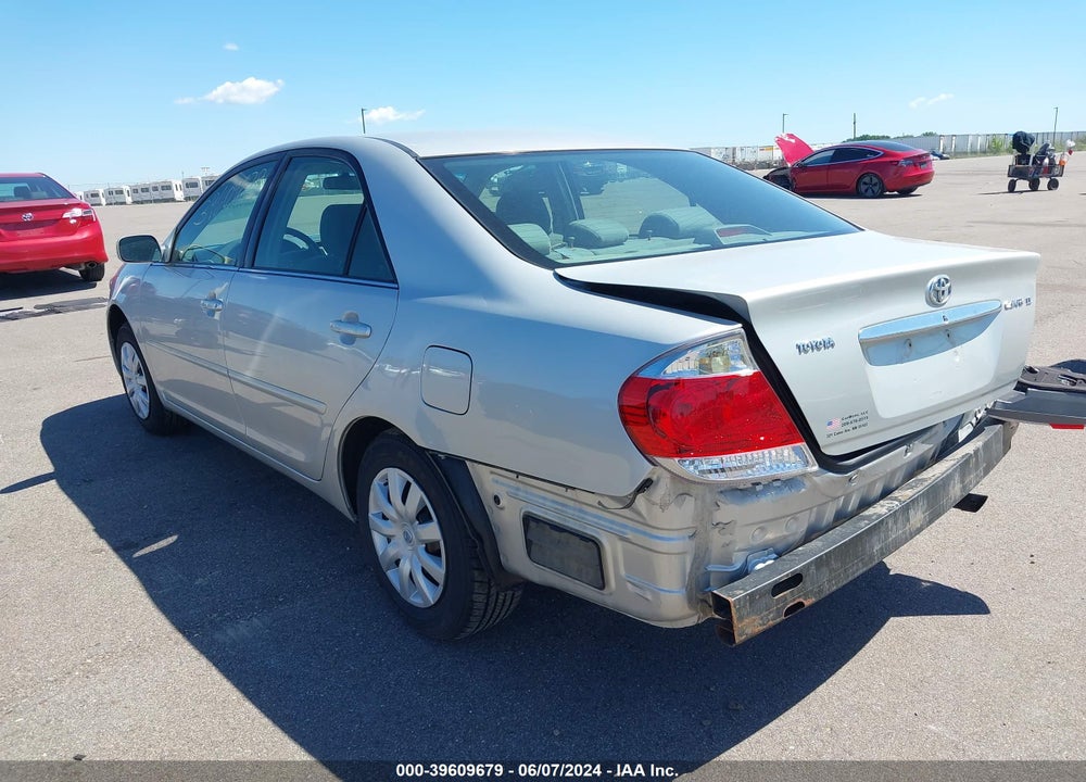 2005 TOYOTA CAMRY LE VIN: 4T1BE32K55U571019