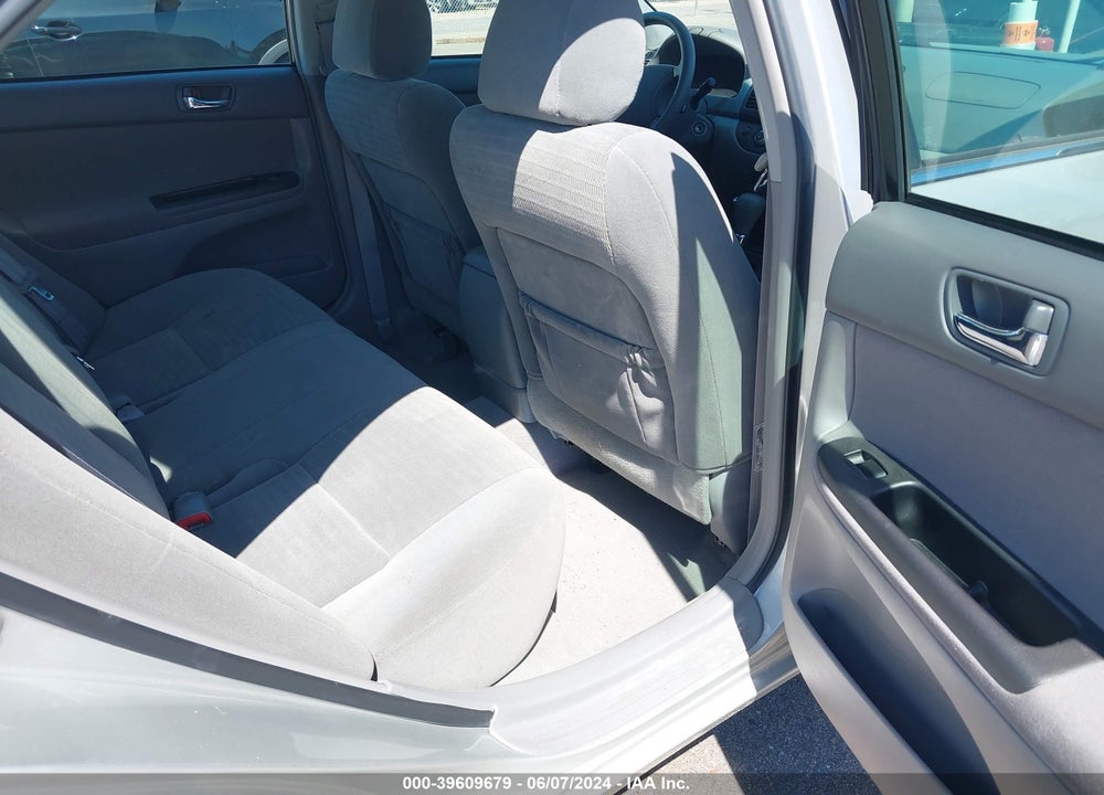 2005 TOYOTA CAMRY LE VIN: 4T1BE32K55U571019