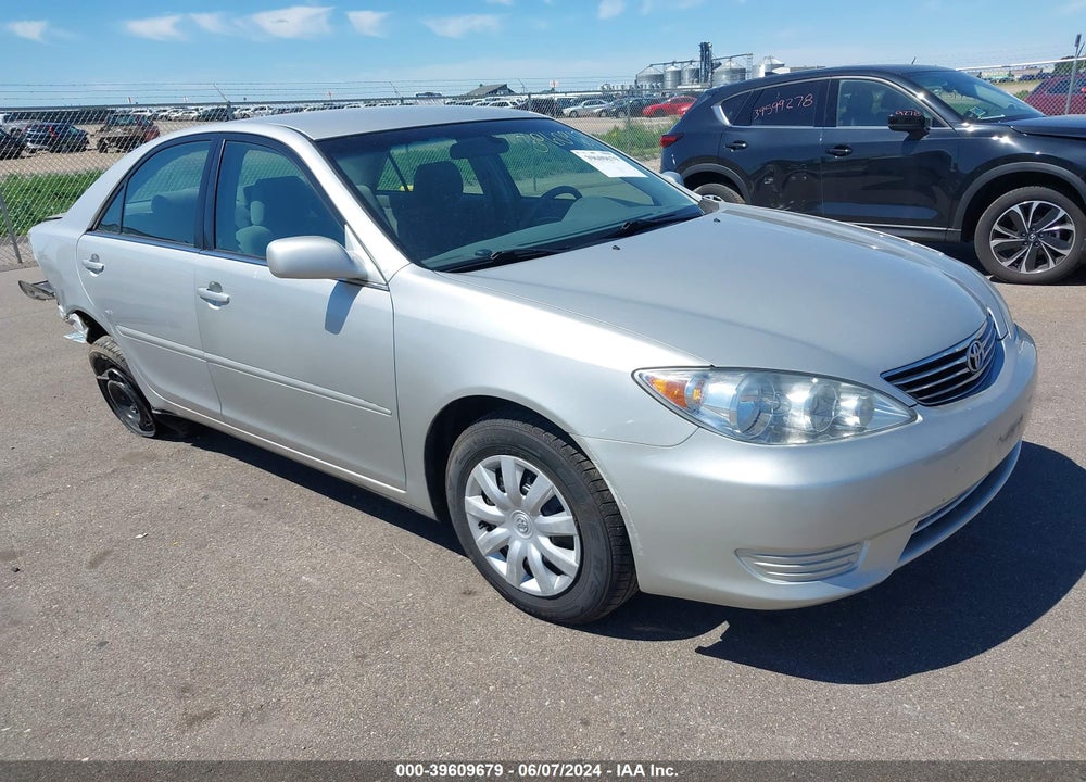 2005 TOYOTA CAMRY LE VIN: 4T1BE32K55U571019