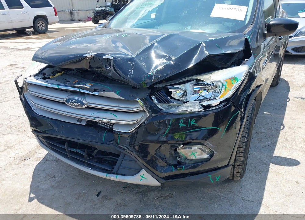 2018 FORD ESCAPE SE VIN: 1FMCU9GD7JUA12375