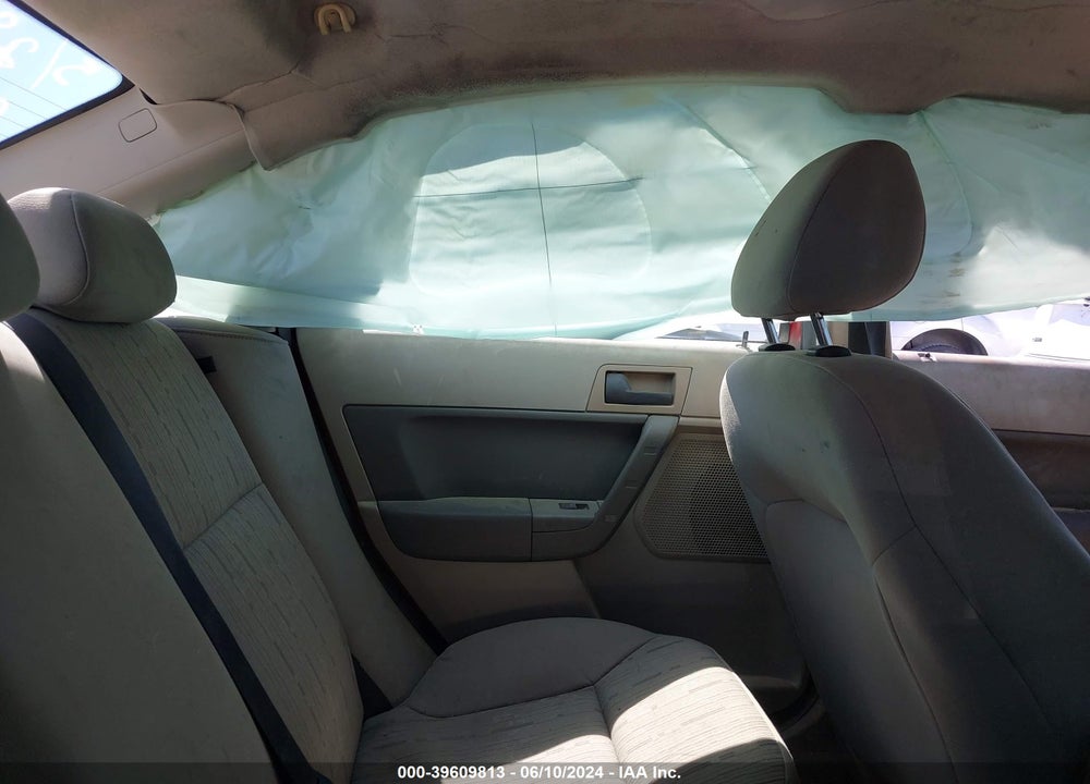 2011 FORD FOCUS VIN: 1FAHP3FNXBW124799