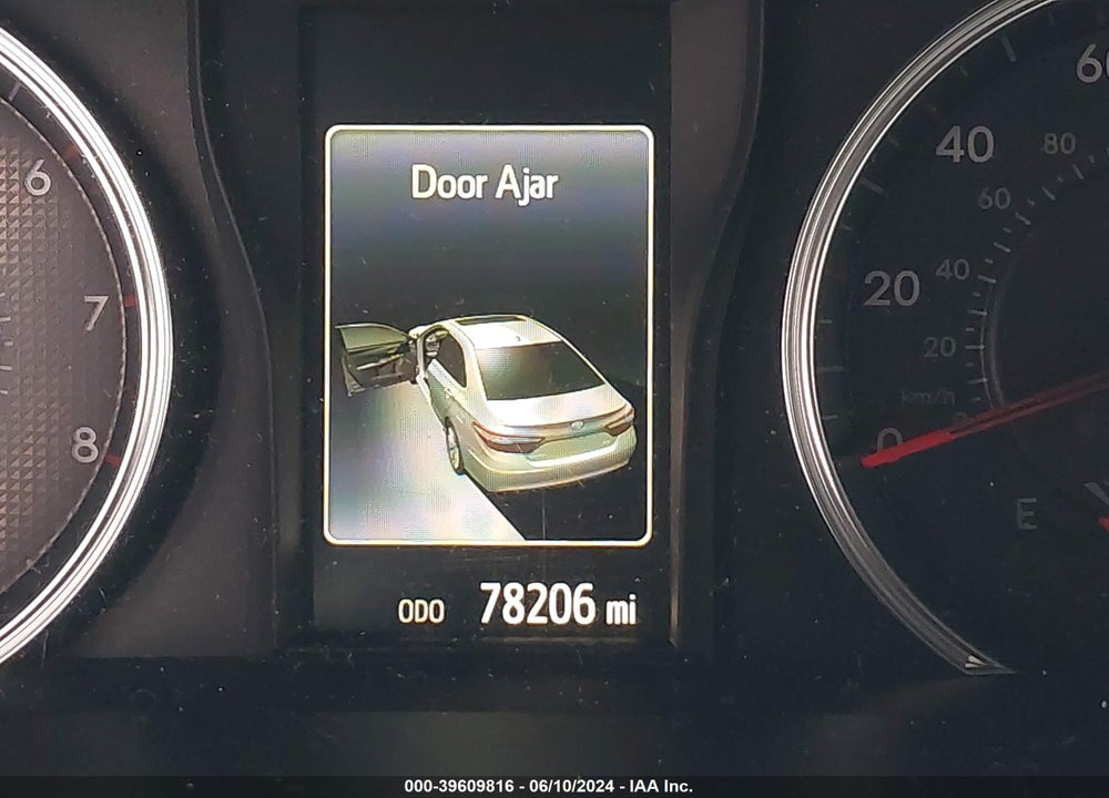 2016 TOYOTA CAMRY SE VIN: 4T1BF1FK6GU262268