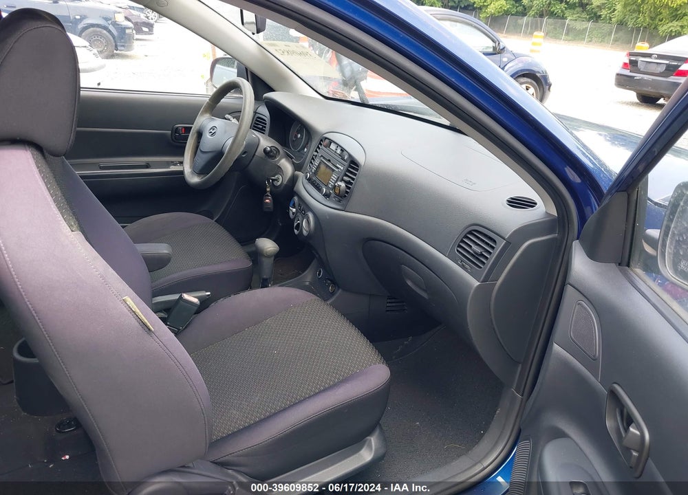2010 HYUNDAI ACCENT GS VIN: KMHCM3AC8AU157583