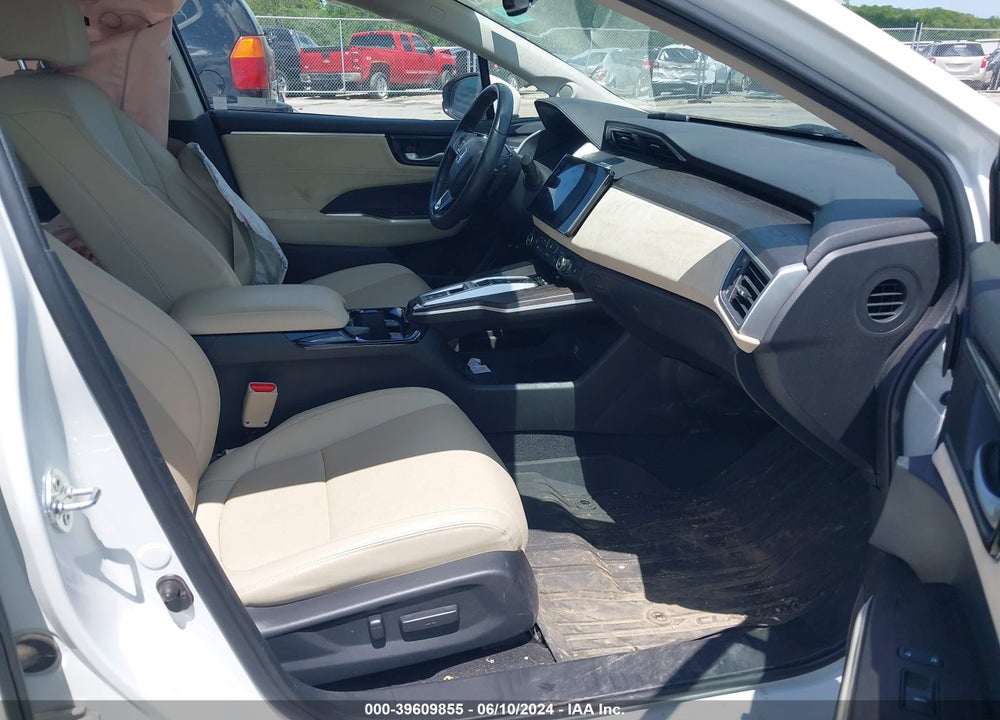 2018 HONDA CLARITY PLUG-IN HYBRID TOURING VIN: JHMZC5F3XJC020333
