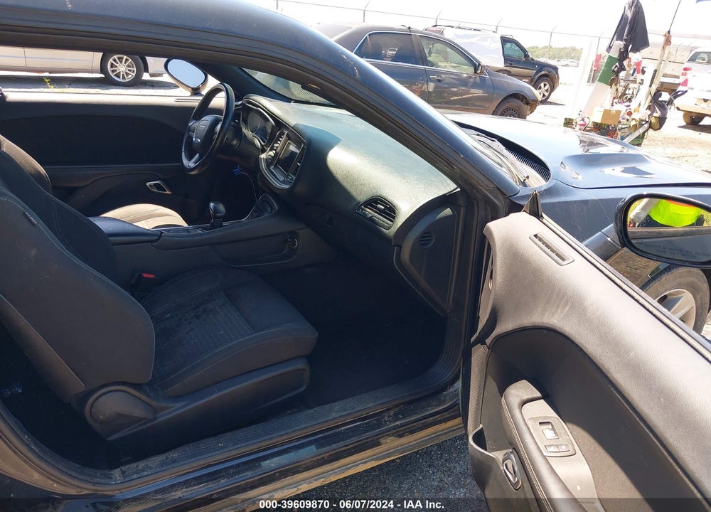 2018 DODGE CHALLENGER SXT VIN: 2C3CDZAGXJH241907