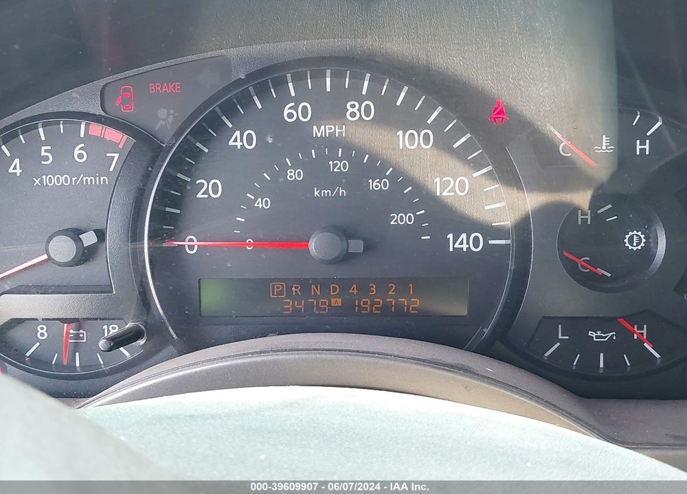 2004 NISSAN TITAN SE VIN: 1N6AA07A14N554637