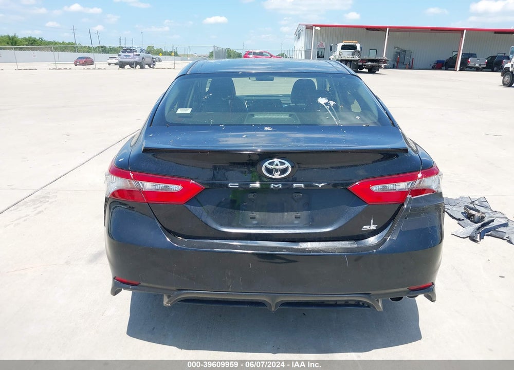2018 TOYOTA CAMRY SE VIN: JTNB11HK2J3035815