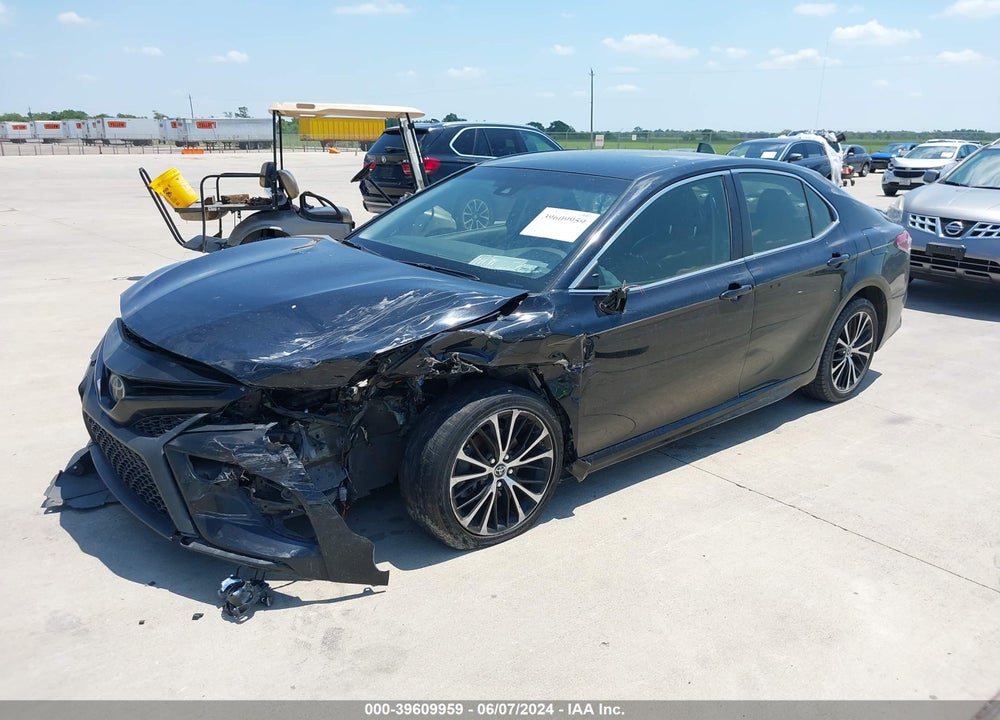 2018 TOYOTA CAMRY SE VIN: JTNB11HK2J3035815