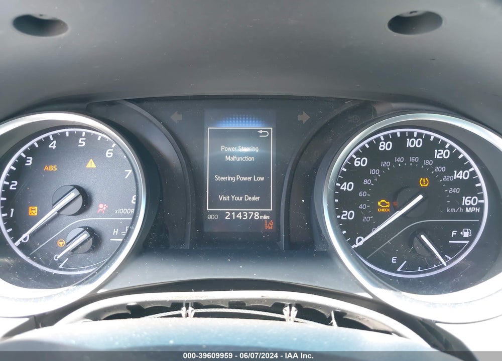 2018 TOYOTA CAMRY SE VIN: JTNB11HK2J3035815