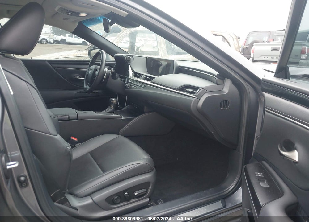 2020 LEXUS ES 300H VIN: 58AC21B14LU009157