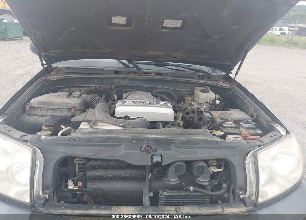 2004 TOYOTA 4RUNNER SR5 V8 VIN: JTEBT14R840040648