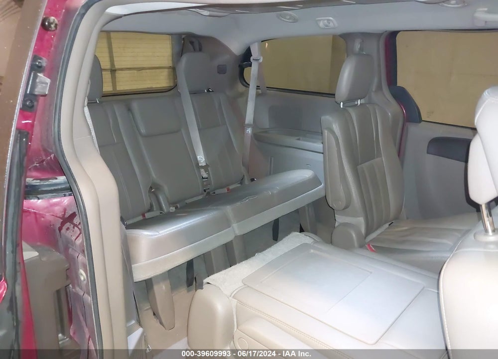 2014 CHRYSLER TOWN & COUNTRY VIN: 2C4RC1BG0ER326196