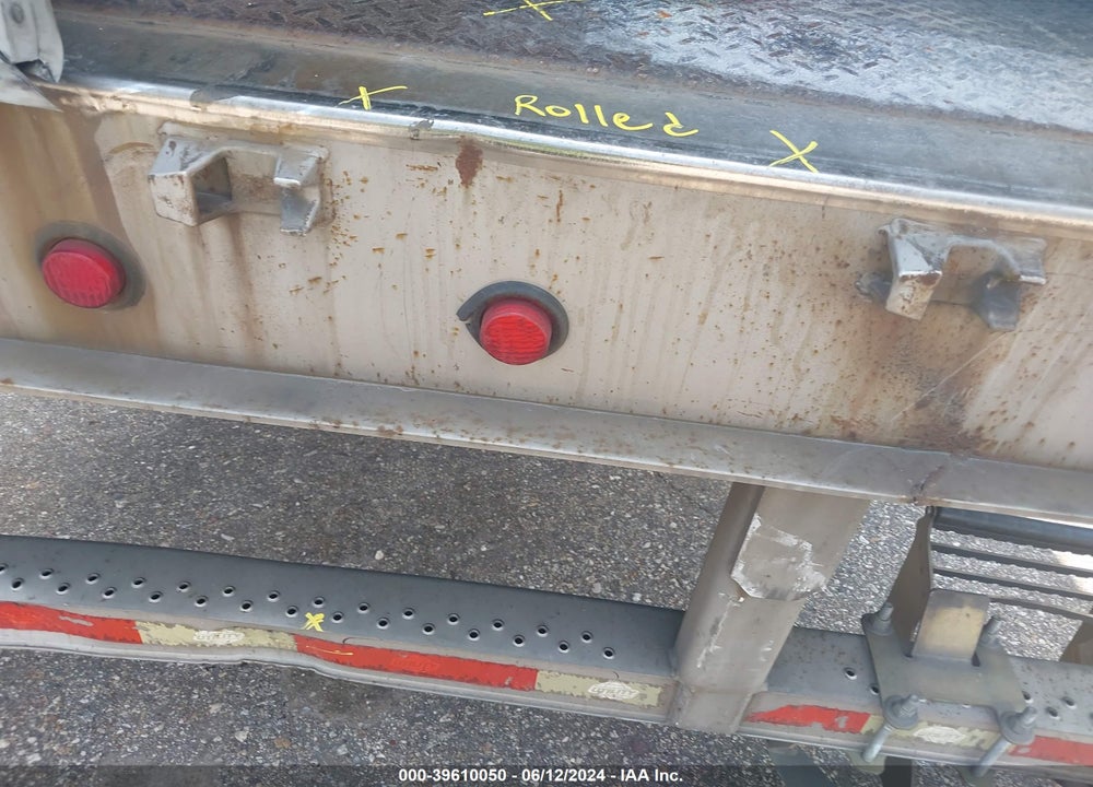 2010 UTILITY TRAILER MFG --- VIN: 1UYVS2535AP001301
