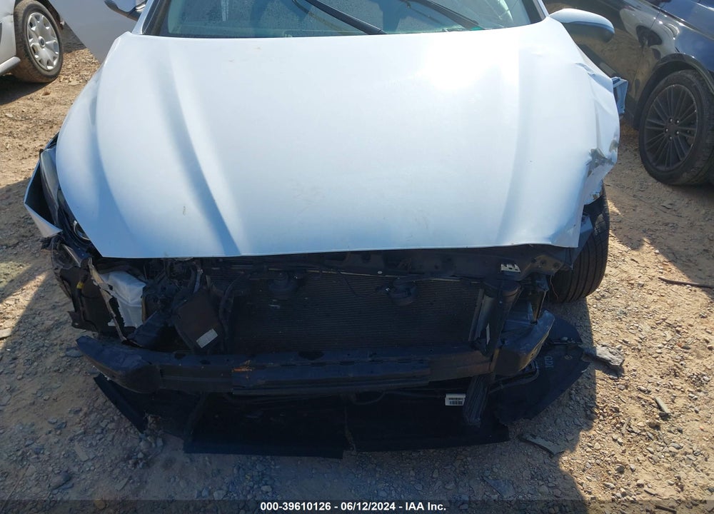 2018 HYUNDAI SONATA SEL VIN: 5NPE34AF4JH615565