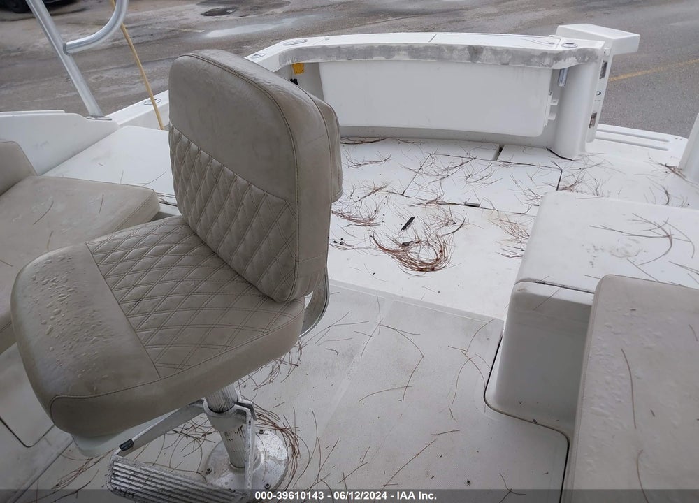 2000 OTHER LUHRS VIN: LHRBP403K900