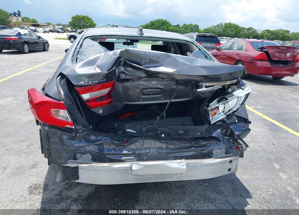 2018 HONDA ACCORD VIN: 1HGCV1F11JA018167