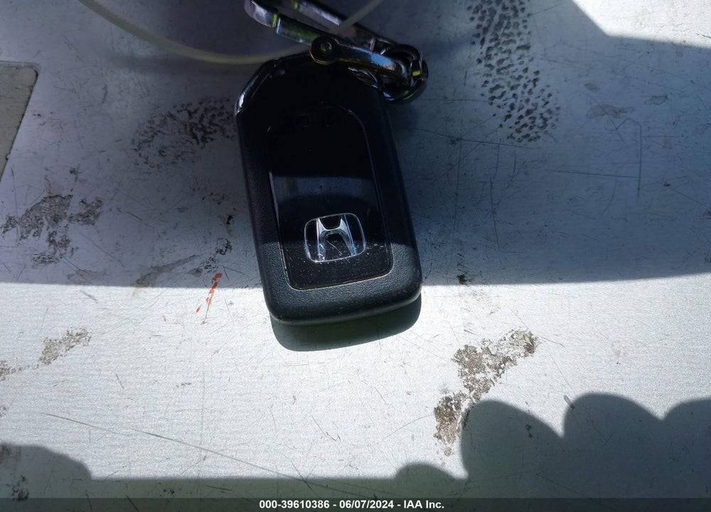 2018 HONDA ACCORD VIN: 1HGCV1F11JA018167