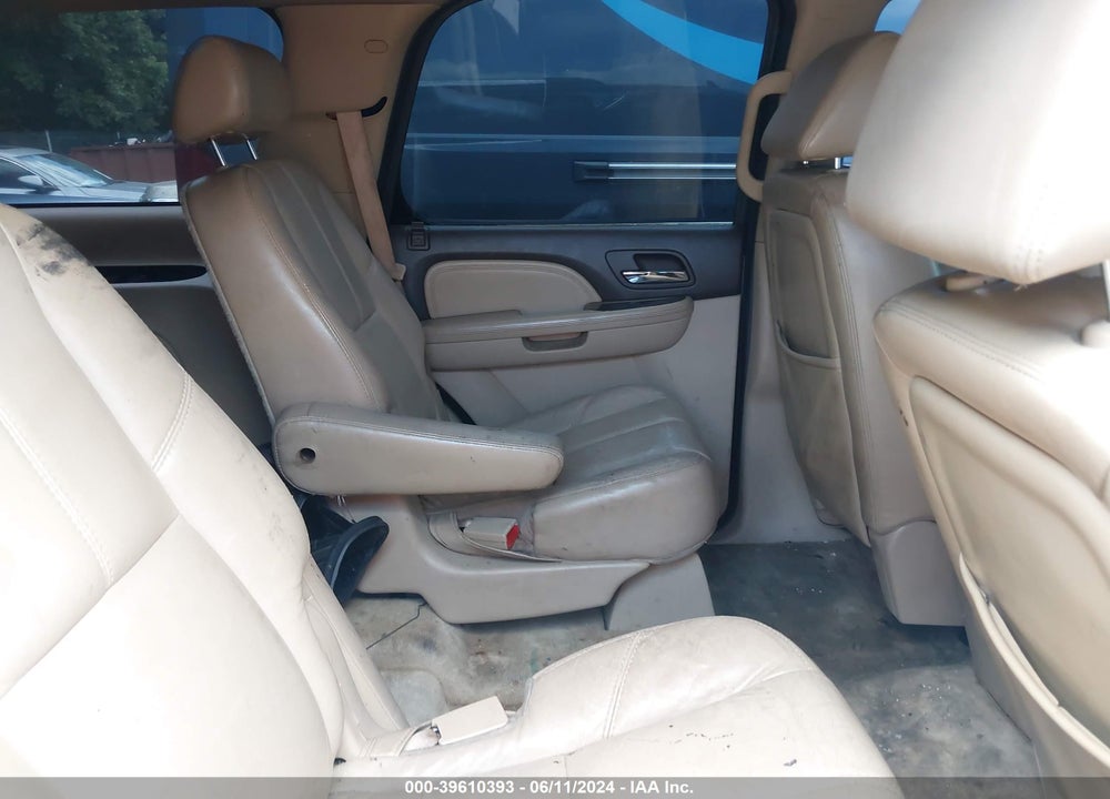 2007 GMC YUKON DENALI VIN: 1GKFK63867J133993