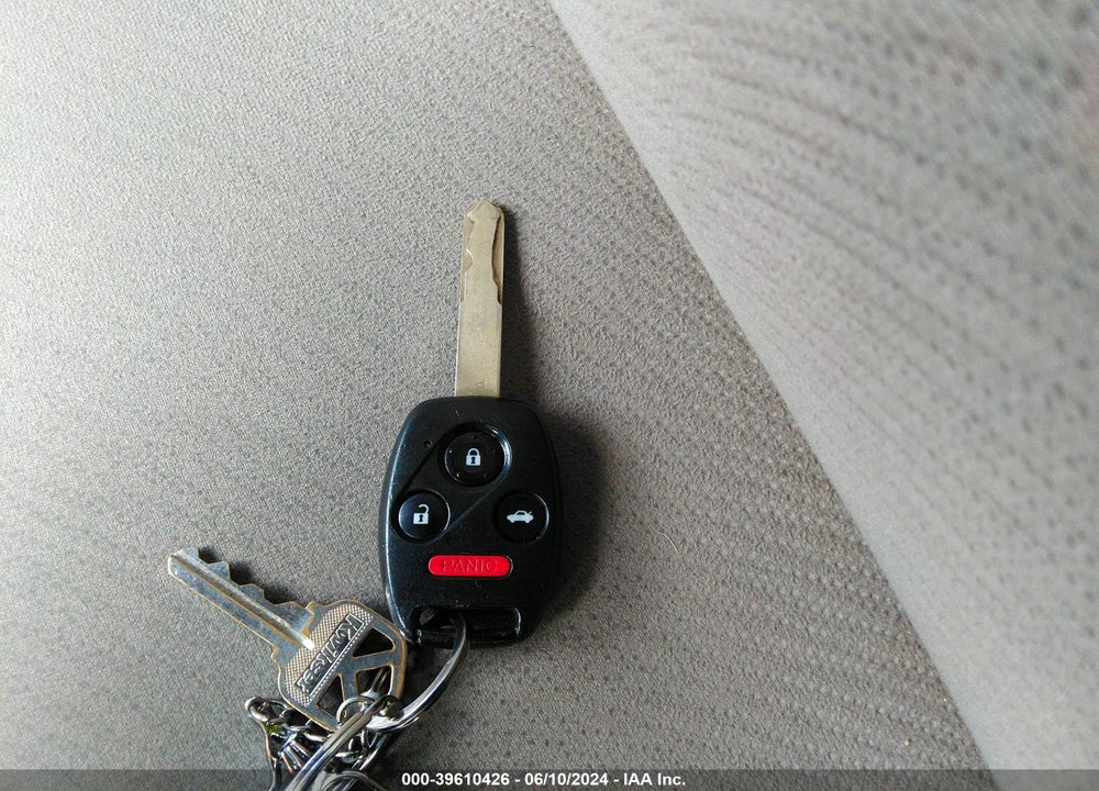 2013 HONDA CIVIC LX VIN: 19XFB2F56DE052555