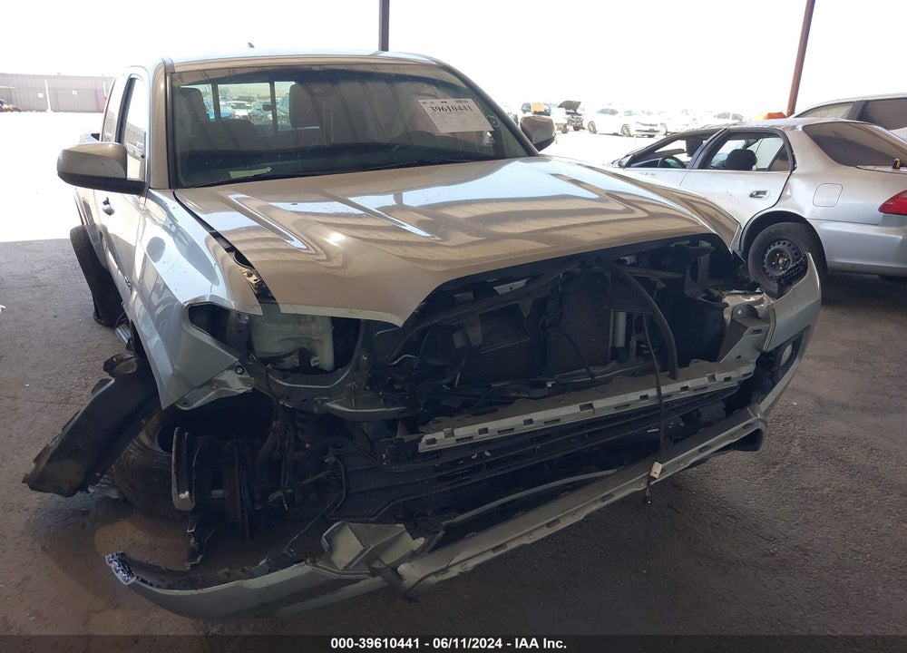 2019 TOYOTA TACOMA SR5 VIN: 5TFRX5GN2KX155242