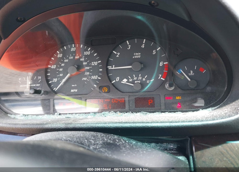2002 BMW 325CI VIN: WBABS334X2JY58931