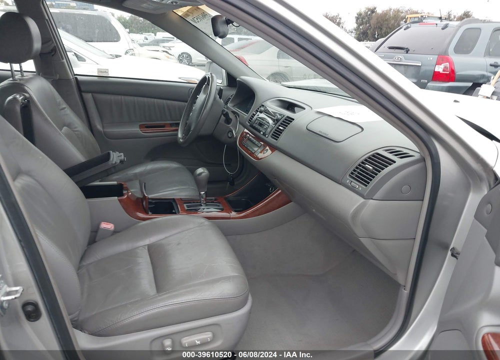 2004 TOYOTA CAMRY XLE V6 VIN: 4T1BF32K14U576651