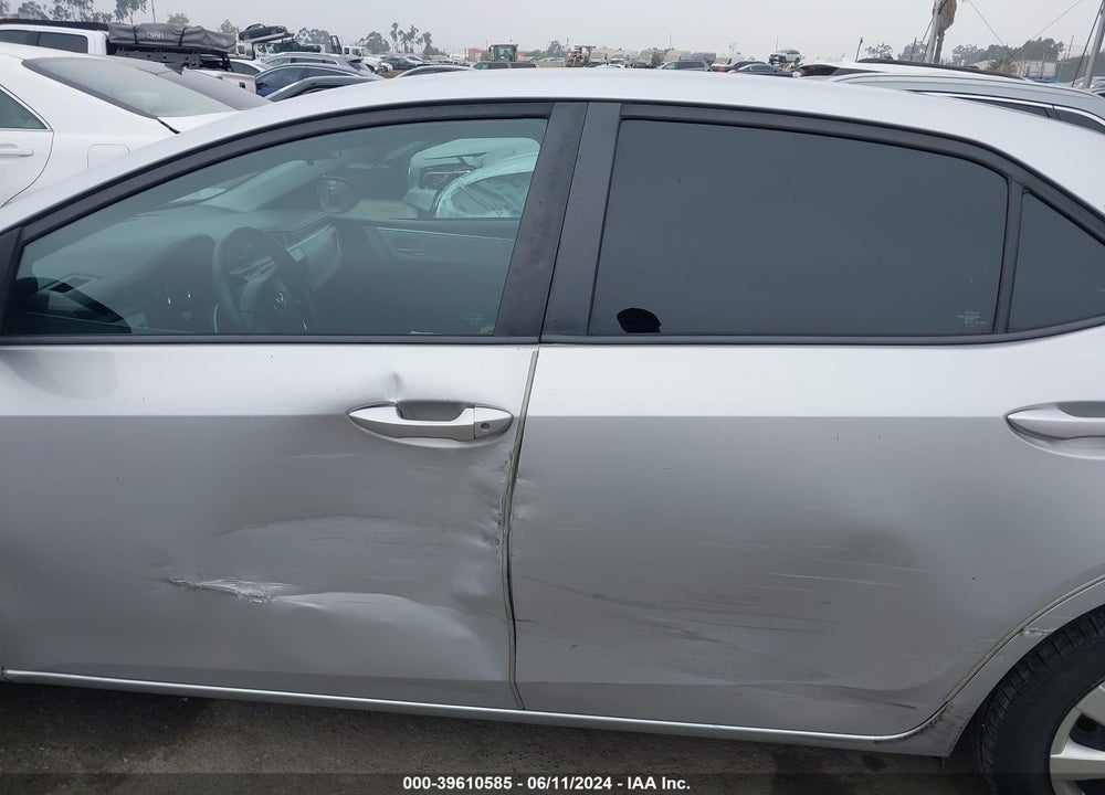 2015 TOYOTA COROLLA LE VIN: 5YFBURHE2FP325538