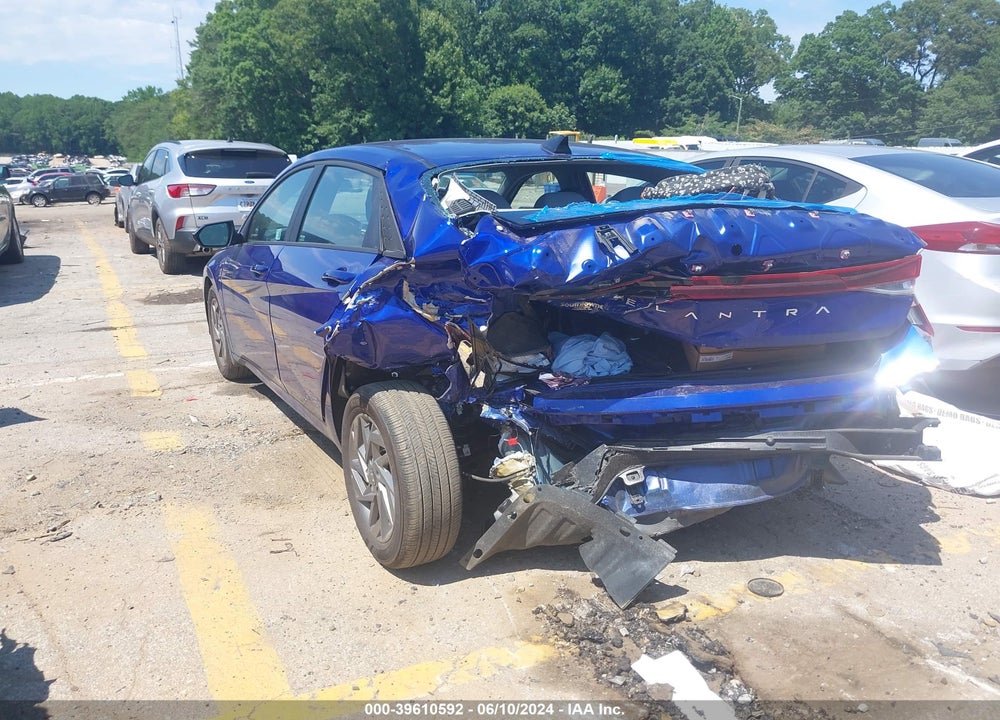 2024 HYUNDAI ELANTRA SEL VIN: KMHLM4DG1RU683375