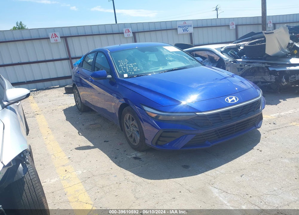 2024 HYUNDAI ELANTRA SEL VIN: KMHLM4DG1RU683375