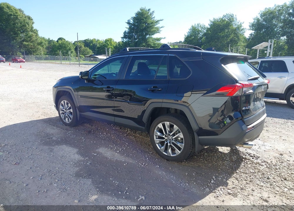 2022 TOYOTA RAV4 XLE PREMIUM VIN: 2T3C1RFV0NC205422