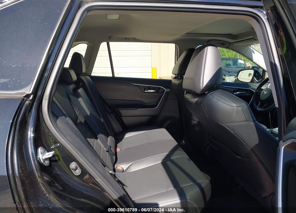 2022 TOYOTA RAV4 XLE PREMIUM VIN: 2T3C1RFV0NC205422