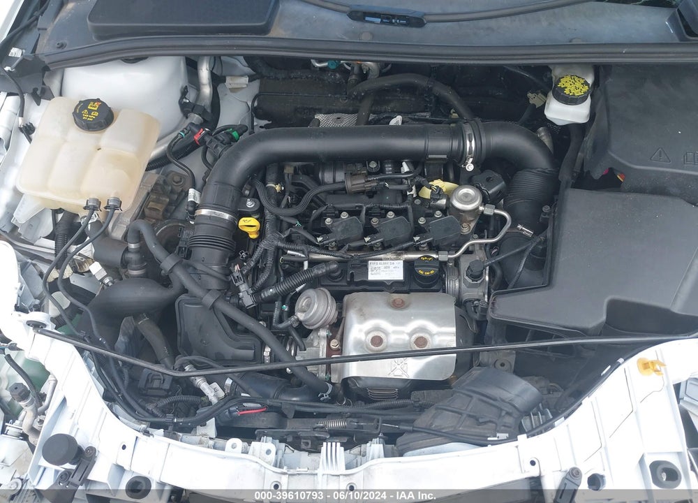 2018 FORD FOCUS SE VIN: 1FADP3FE3JL227139
