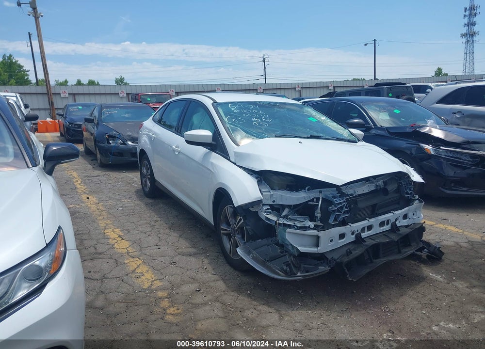 2018 FORD FOCUS SE VIN: 1FADP3FE3JL227139