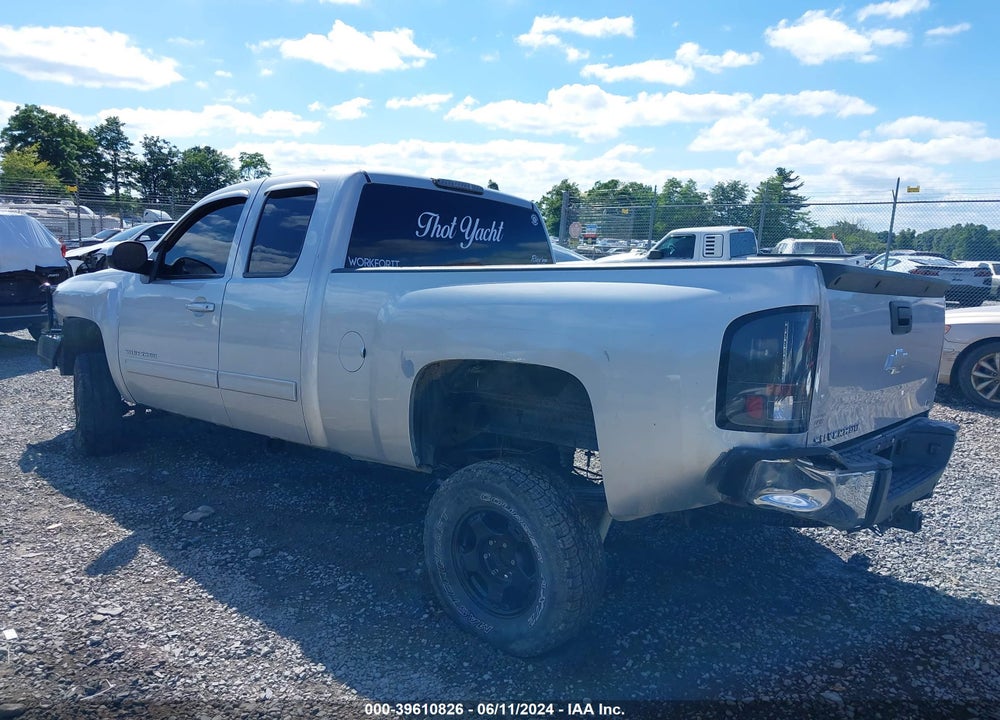 2013 CHEVROLET SILVERADO 1500 LT VIN: 1GCRKSE76DZ306544