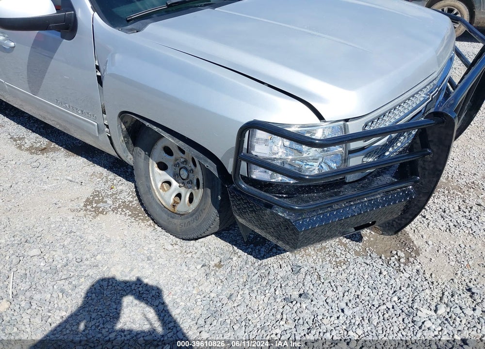 2013 CHEVROLET SILVERADO 1500 LT VIN: 1GCRKSE76DZ306544