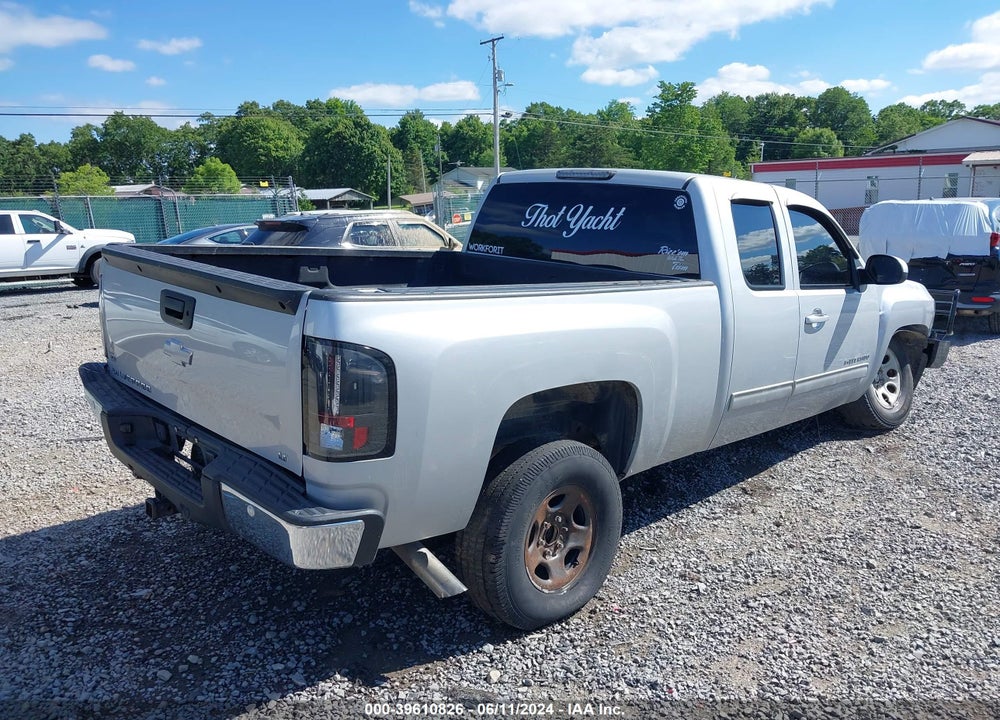 2013 CHEVROLET SILVERADO 1500 LT VIN: 1GCRKSE76DZ306544