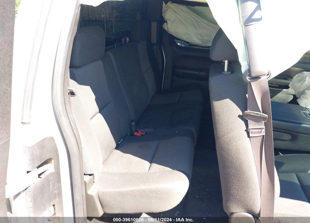 2013 CHEVROLET SILVERADO 1500 LT VIN: 1GCRKSE76DZ306544