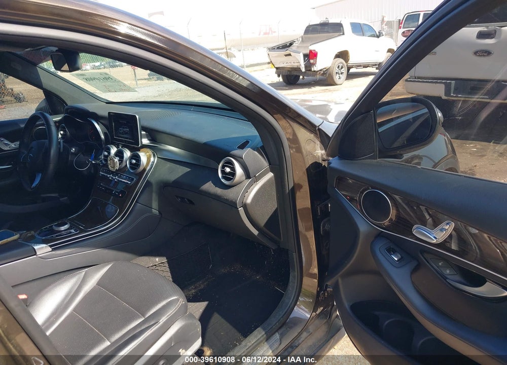 2017 MERCEDES-BENZ GLC 300 VIN: WDC0G4JB9HF169875