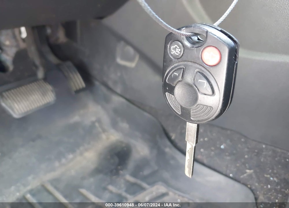 2014 FORD FOCUS S VIN: 1FADP3E25EL389044